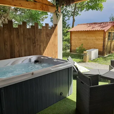 La Claudia Jardin Et 3* Pennautier
