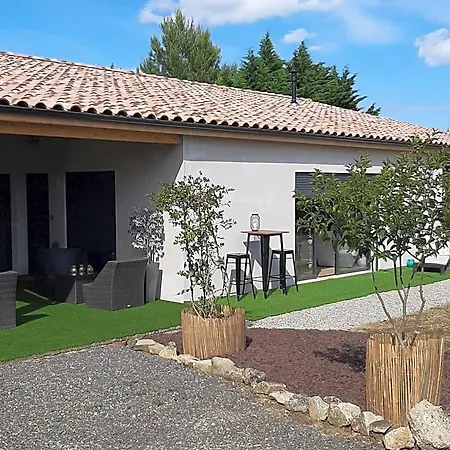 La Claudia Jardin Et Panzió Pennautier